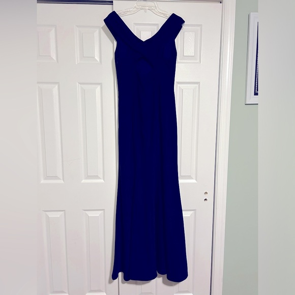 Essy Collection Vivian Diamond Midnight Blue Gown - Picture 5 of 7